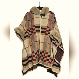 oversized shawl / cape | on blue